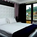 Hotel Grand Sjoemen