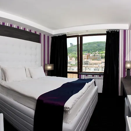 Отель Grand 4*