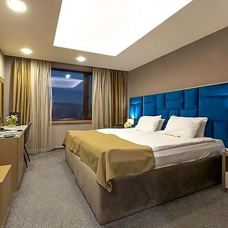 Hotel Grand 4*