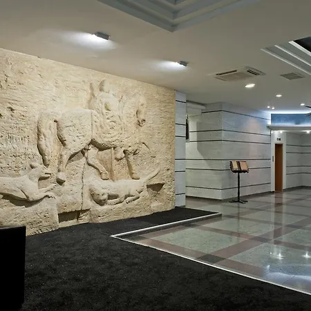 Hotel Grand 4*